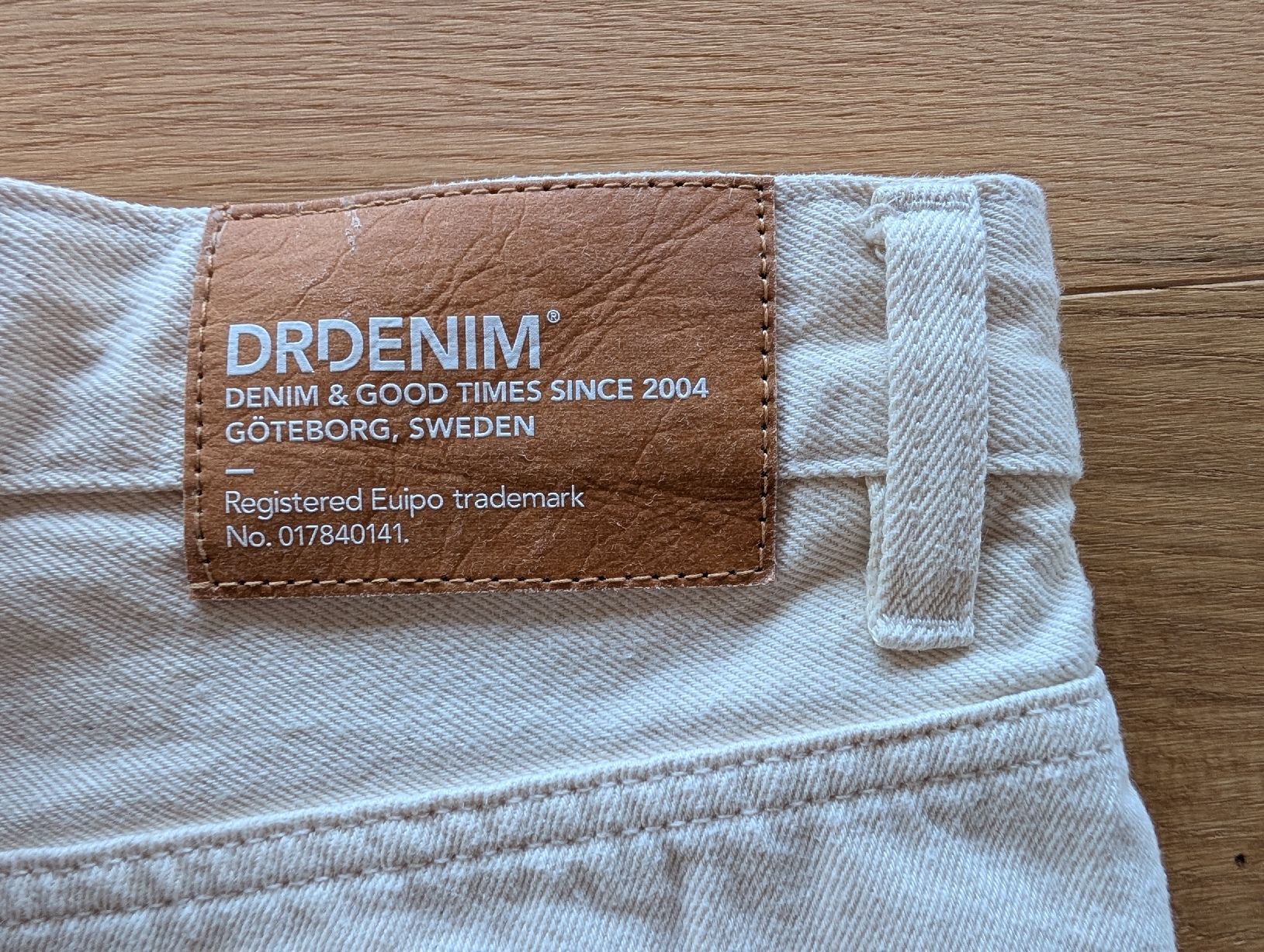 Jeans: DRDENIM NORA SHORTS Grösse 27  – Nuovo (secondo la descrizione) da Heiden venduto da kawusch 2