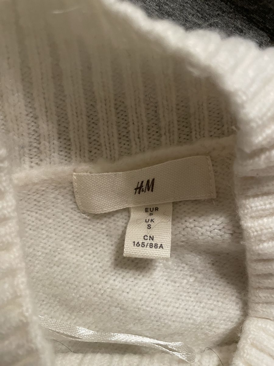 H&M Pulls & Sweat-shirts: gestreifter Pullover – D'occasion à Jona par Nanuksiglu 2