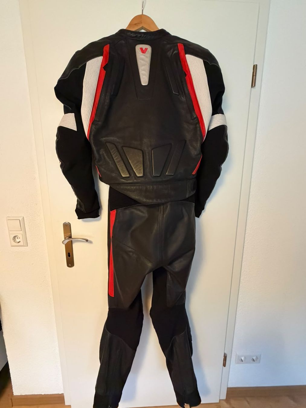Kleiderpakete: Motorrad Kombi – Gebraucht aus Wolfwil von con_k6vx 3