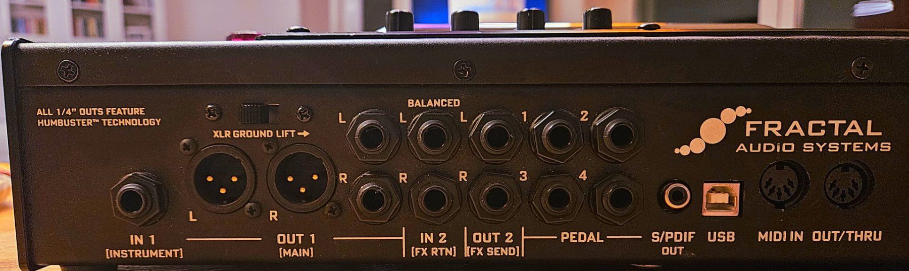 Fractal Audio Musikinstrumente: FRACTAL AX-8 Guitar Amp Modeler / Multi-FX Processor – Gebraucht aus Basel von Aiguu 4