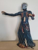 Hellraiser - Pinhead 1:4 Vinyl Figure Screamin‘ Top Bemalt!