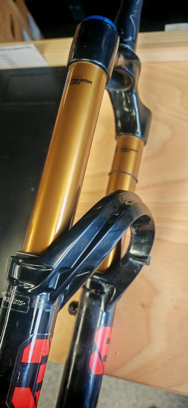 Fox Pezzi di ricambio: Fox 38 kashima grip2 170mm – Usato da Chur venduto da enr_w7dk 3