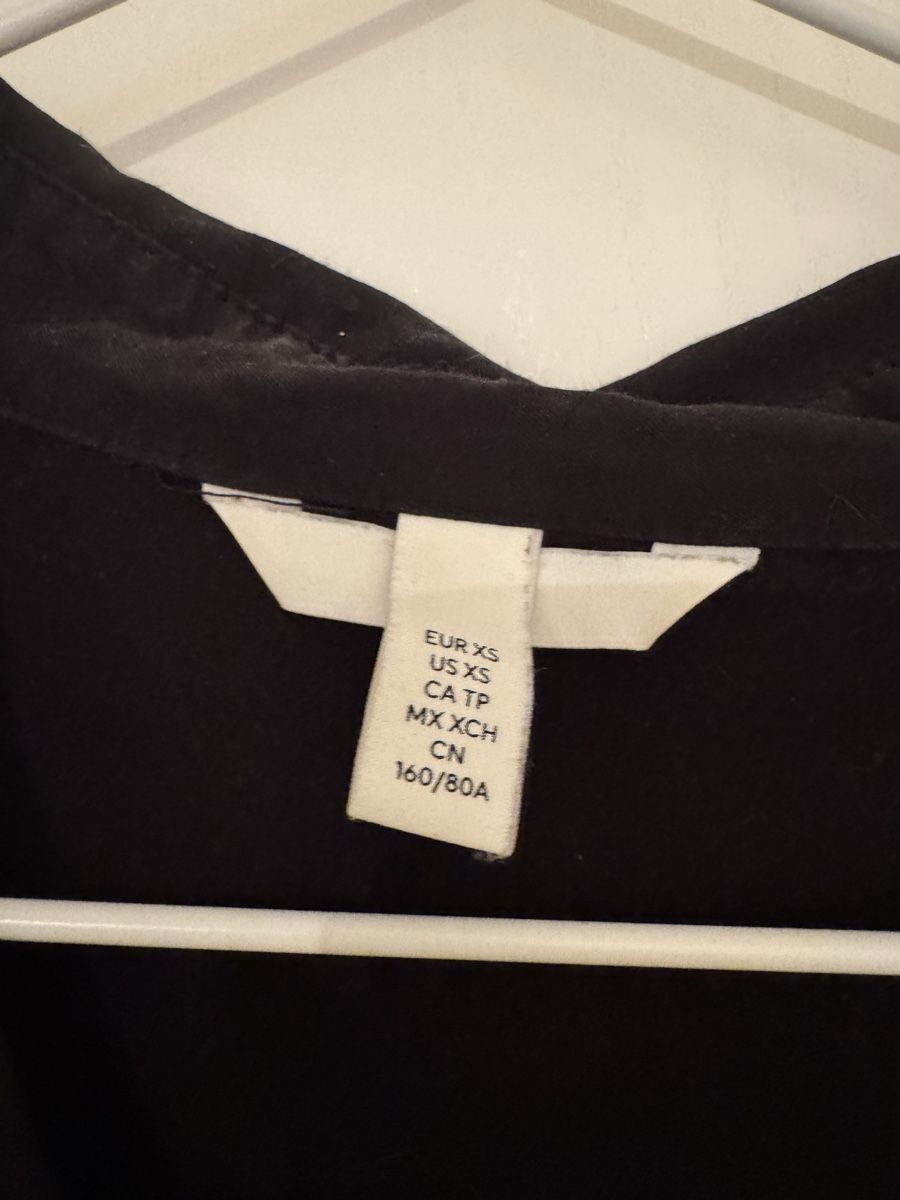 H&M Blusen: Bluse schwarz Gr. XS – Gebraucht aus Pfäffikon ZH von aitm_00 2