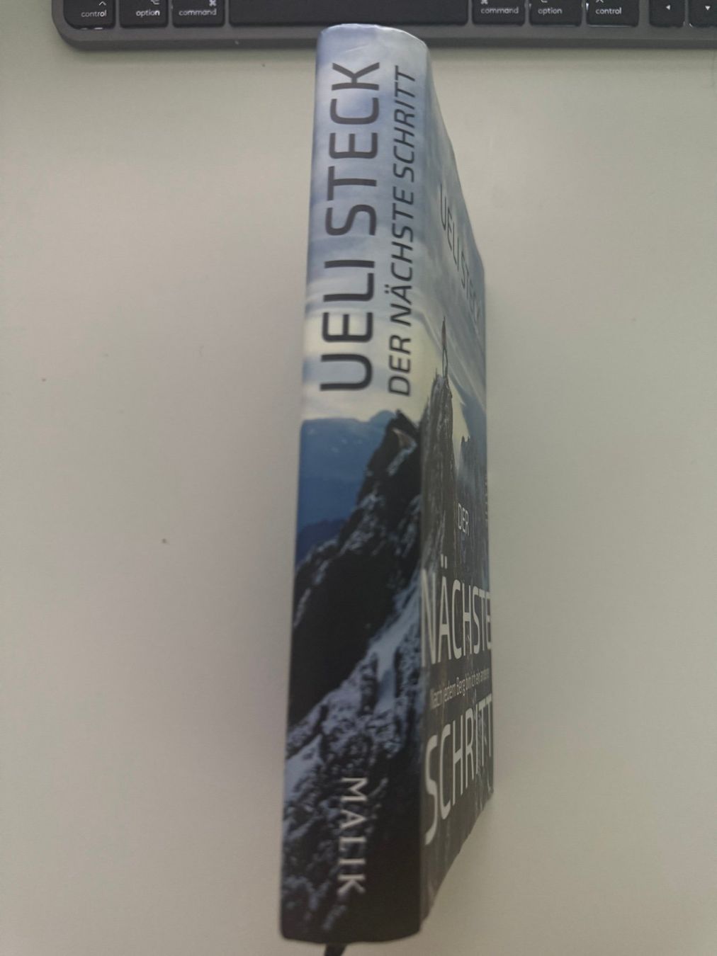 Libri: Buch - Ueli Steck - Der nächste Schritt – Usato da Rapperswil SG venduto da movingpictures 1