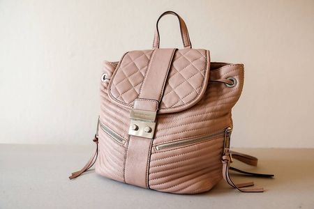 Schöner Rucksack von Michael Kors (altrosa), inkl. Versand