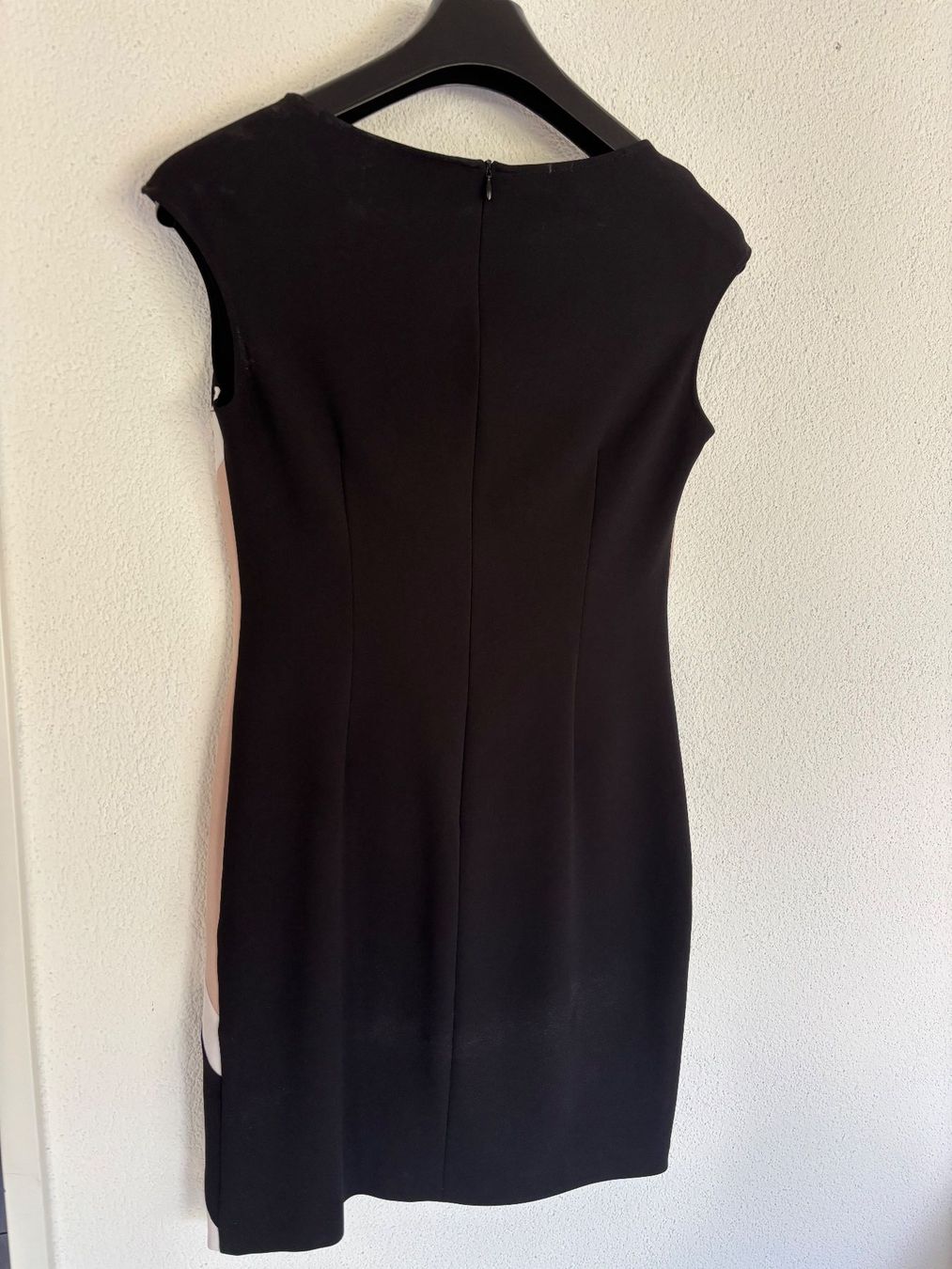 Vestiti: Anliegendes Kleid von Rinascimento – Usato da Dübendorf venduto da mon_p98h 1