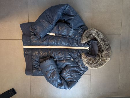 Steppjacke dunkelblau mit Kunstpelz-Kapuze Gr. M gebraucht