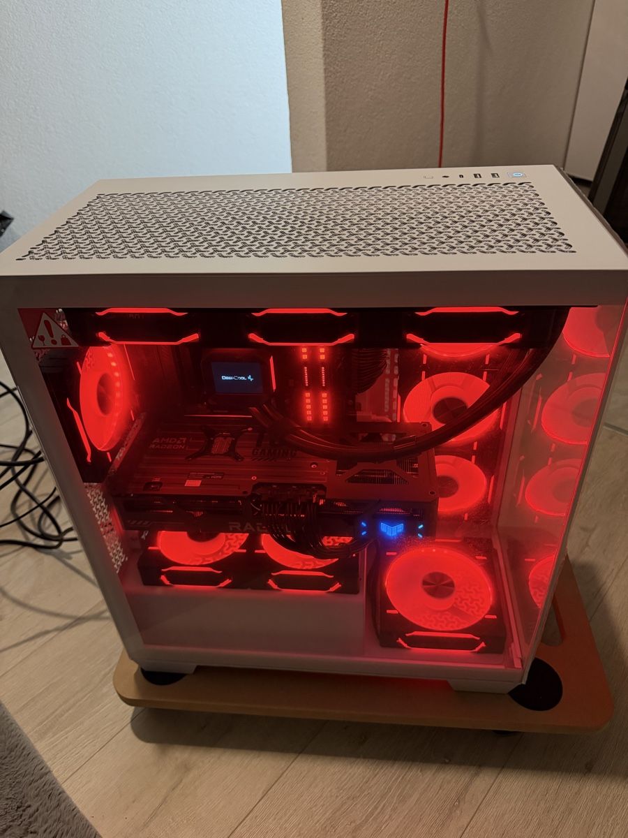 Amd PCs: Gaming PC AMD 7 9800X3D – Neu (gemäss Beschreibung) aus Schaffhausen von Targus901 8