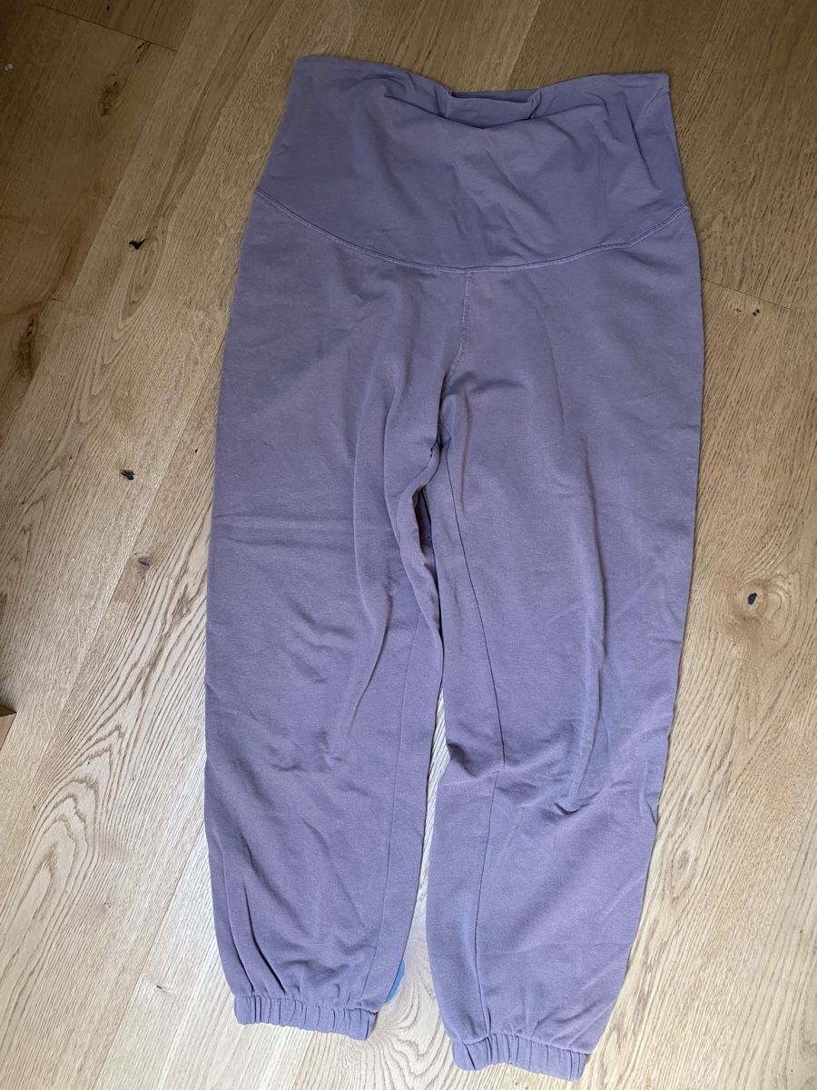 H&M Pantaloni: Umstands Trainerhose Braun Grösse L – Usato da Hohentannen venduto da Hawaii29