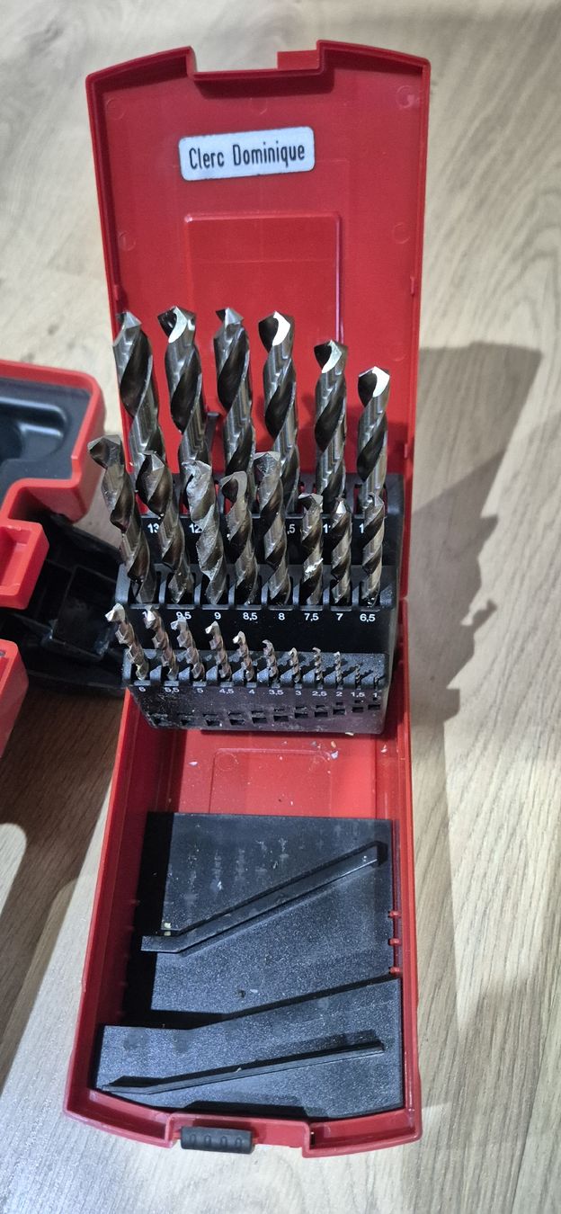 Hilti Tutti gli attrezzi: perceuse et visseuse Hilti – Usato da Berlens venduto da ETE68 8