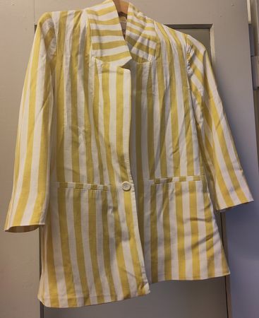 Leichter Blazer von Orsay, Gr. 36, super Sommerfarben!