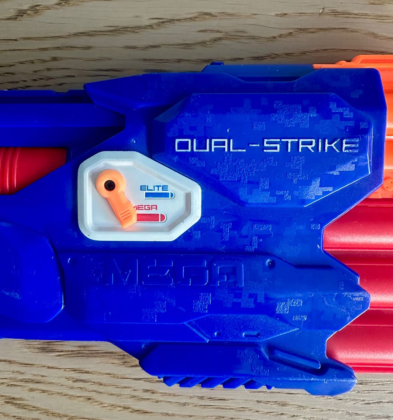 Nerf Giocattoli: Nerf Dual-Strike Blaster Elite und Mini Nerf Pistole – Usato da Abtwil SG venduto da sinsky_ 4