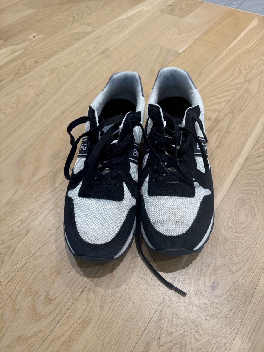 Lacoste Herrenschuhe: 3 Schuhe, Grösse 45 - Top Zustand! – Gebraucht aus Lachen SZ von Jcscherrer 6