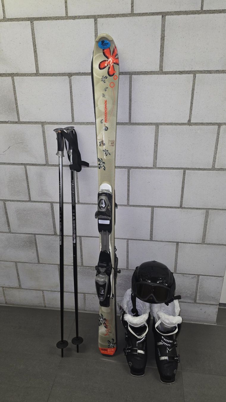 Rossignol Sci: Ensemble de ski – Usato da Düdingen venduto da Ayatola