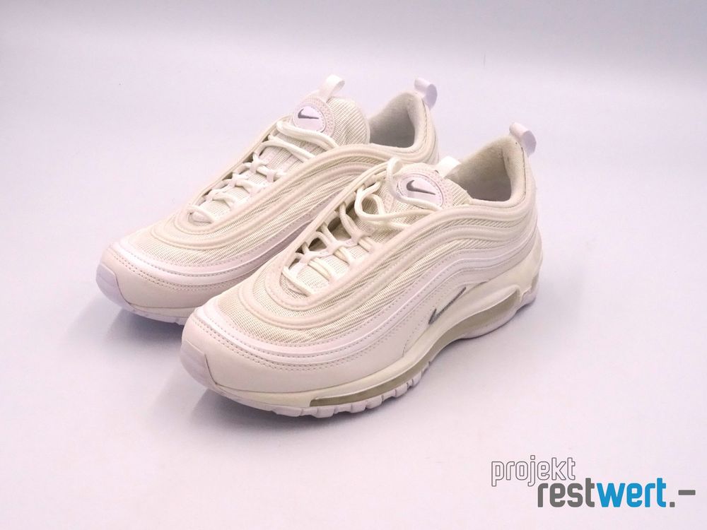 Nike Herrenschuhe: Sneaker weiss Gr.42 von NIKE – Neu (gemäss Beschreibung) aus Bülach von restwert_buelach