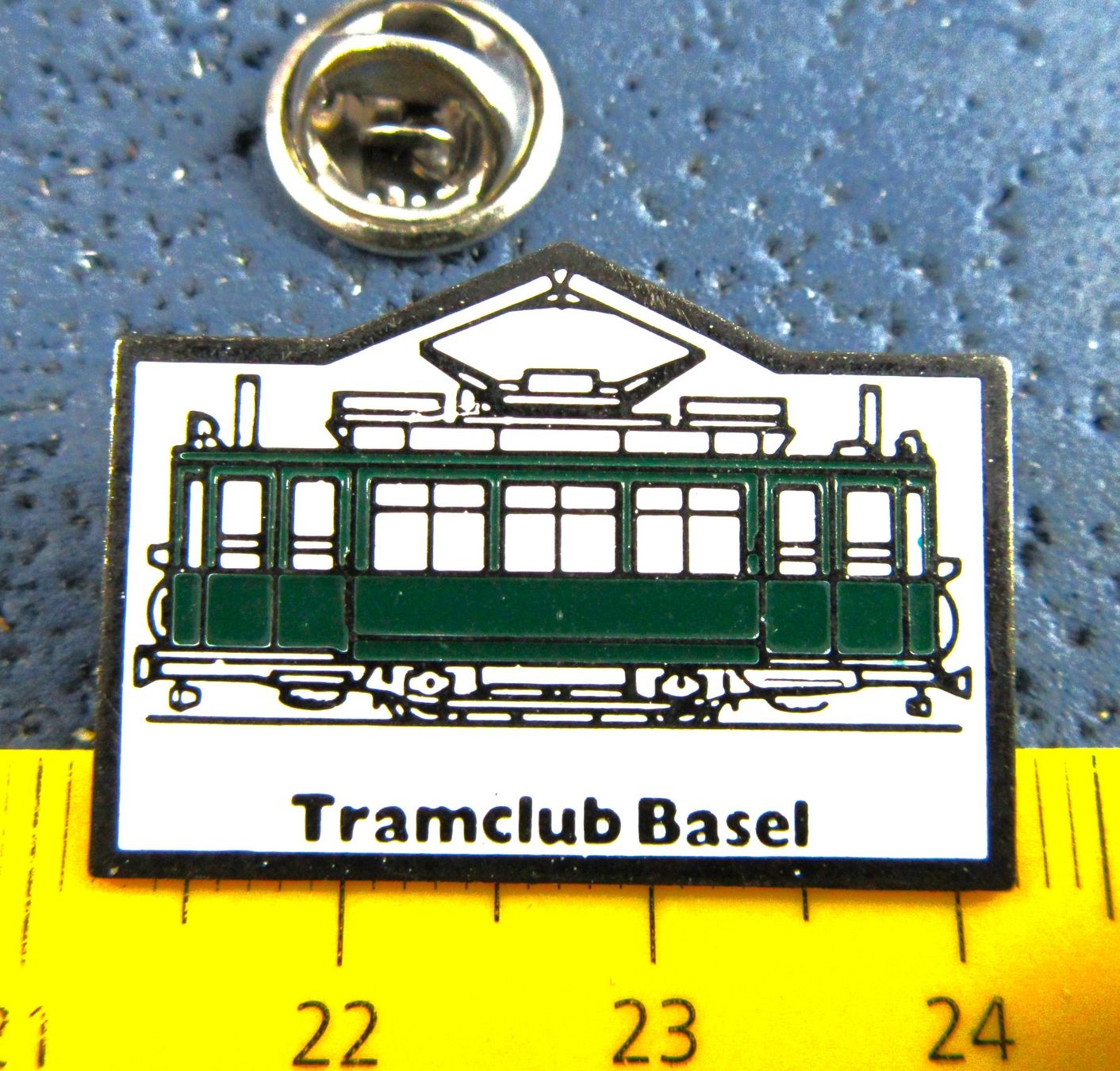 Basler Placchette & Badge: TRAMCLUB BASEL PIN OLDTIMER – Usato da Ettingen venduto da Hausi4711
