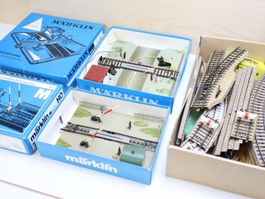 Märklin Bahnübergang + Schienen + Weiche H0 Set
