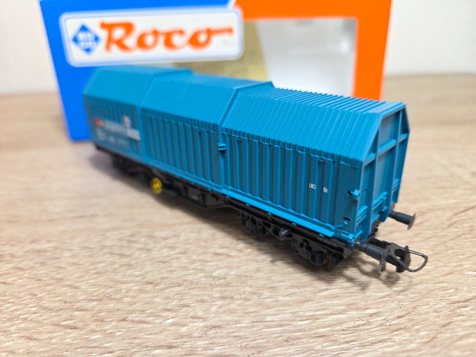 Roco Modellini di ferrovie: Roco 46293 Teleskophaubenwagen SBB H0 – Nuovo e nell'imballaggio originale da St-Aubin-Sauges venduto da Lo_Go 2