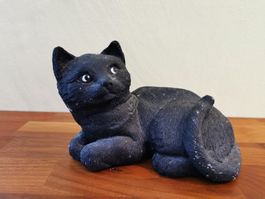 Liegende Figur Katze / Katzenfigur schwarz