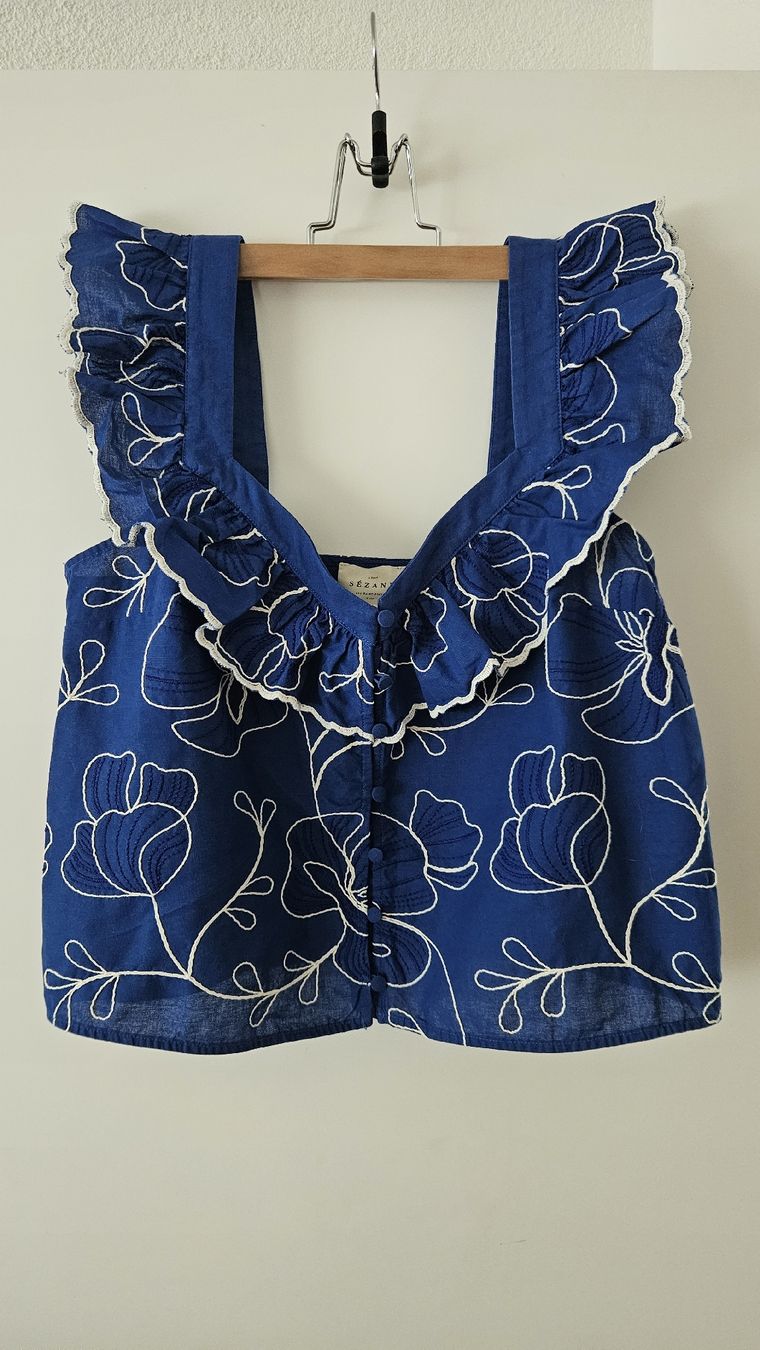 Sezane Tops: Top Sézane bleu brodé – Neuf (Voir description) à Köniz par cla_m7yd