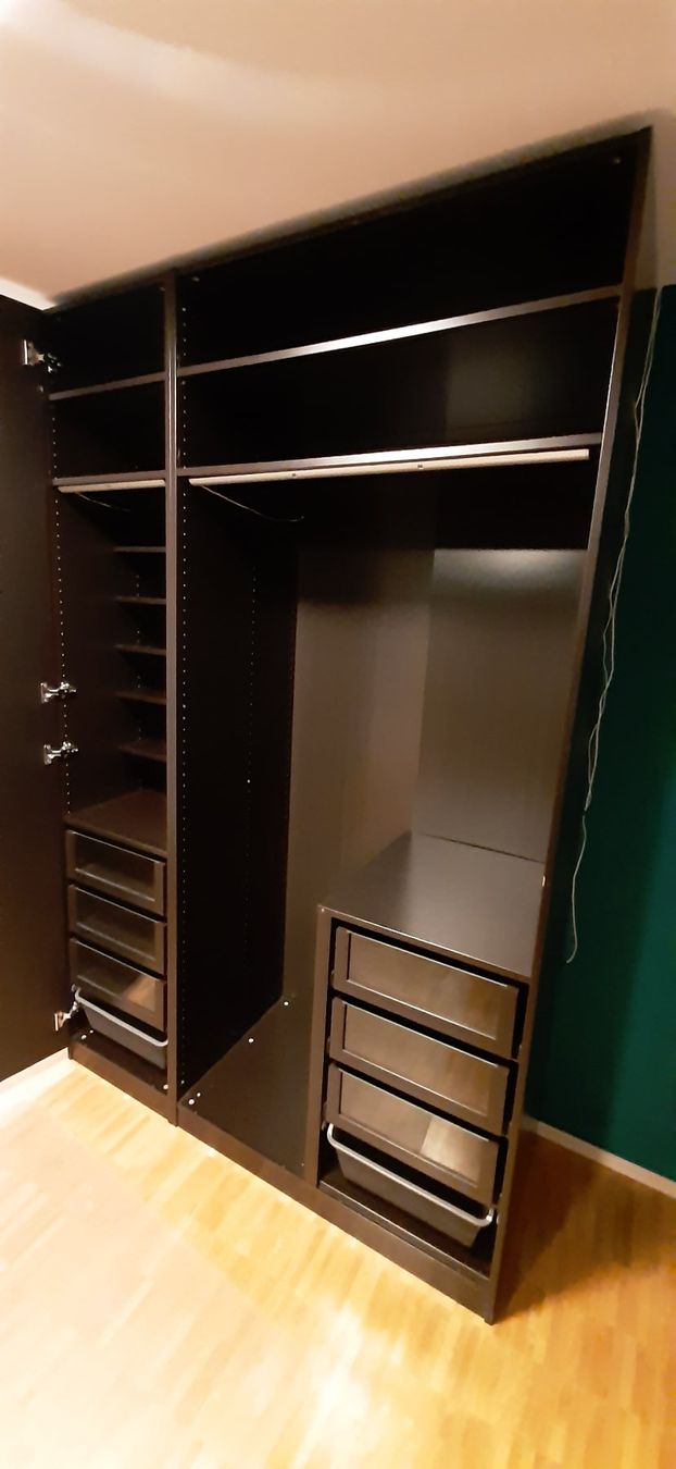 Ikea PAX schwarzbraun mit Beleuchtung (Gebraucht) in Bäch SZ für CHF 50 – nur Abholung auf Ricardo kaufen