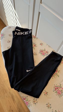 Nike Leggings Gr. S - wie neu