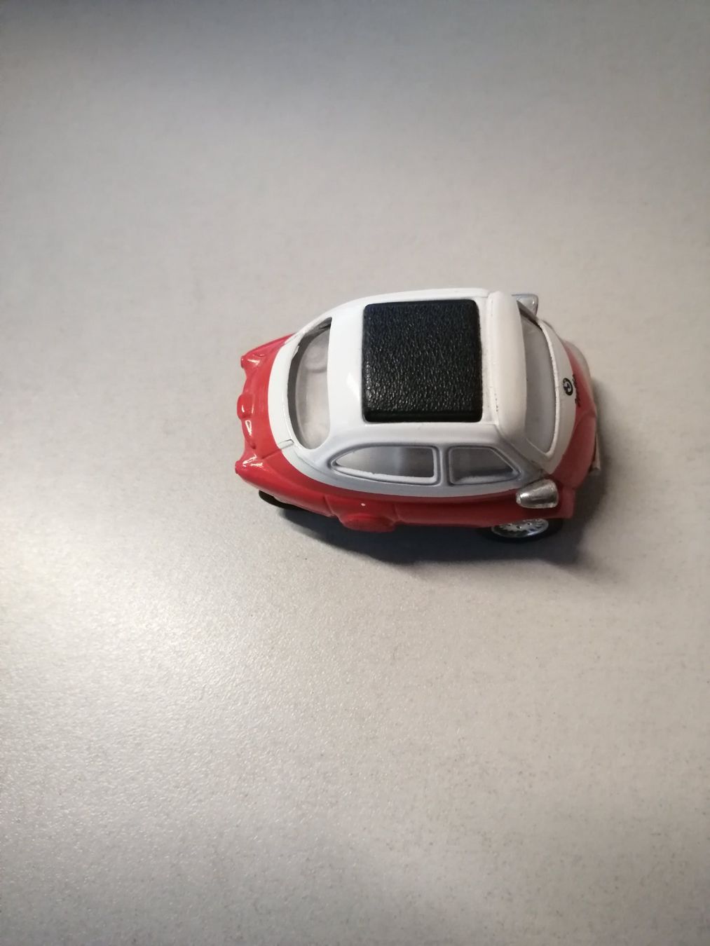 BMW Modellini d'auto: BMW Isetta Modellauto 1:38 – Usato da Hinterkappelen venduto da 1399 1