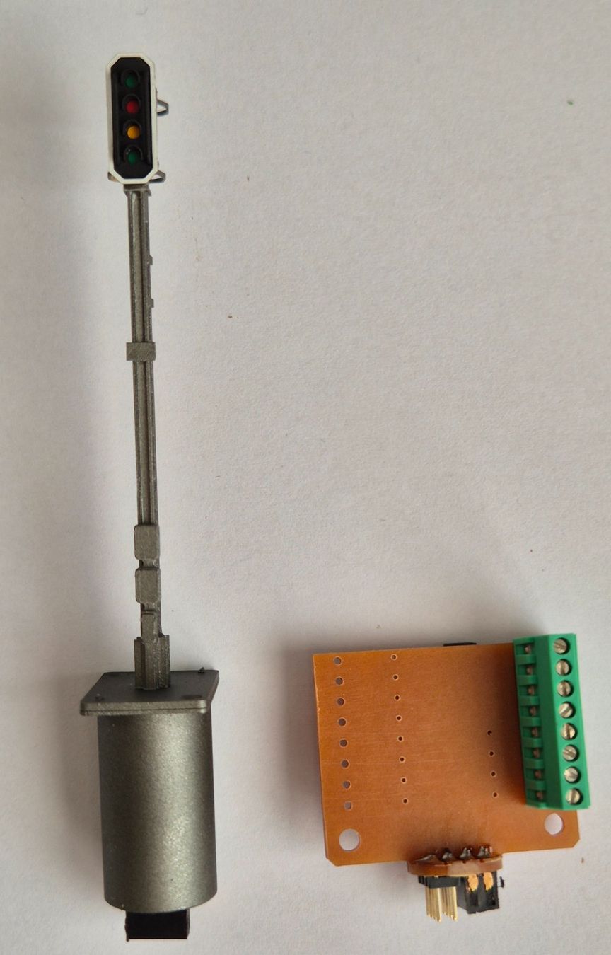 Märklin Modelleisenbahnen: 2 Stk Modellbahn Signal MicroScale 301-H-C – Gebraucht aus Oberrohrdorf von arfeso 1