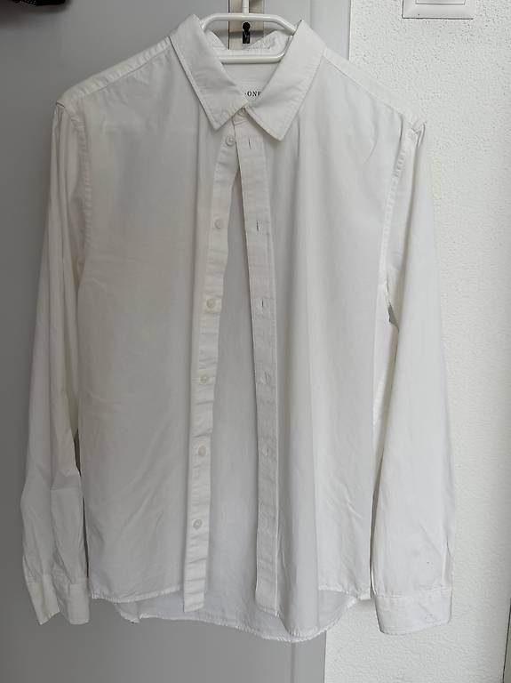 Blusen: Weisse Bluse/Hemd – Gebraucht aus Bleienbach von Chi_Cari