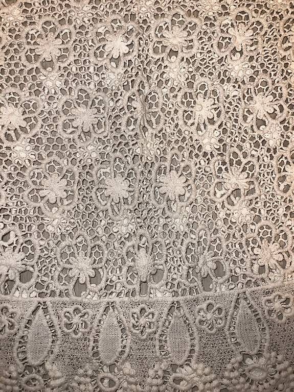 Top: Blouse en dentelle blanche 100 % coton Carnaby – Usato da Coppet venduto da diablogogo 2