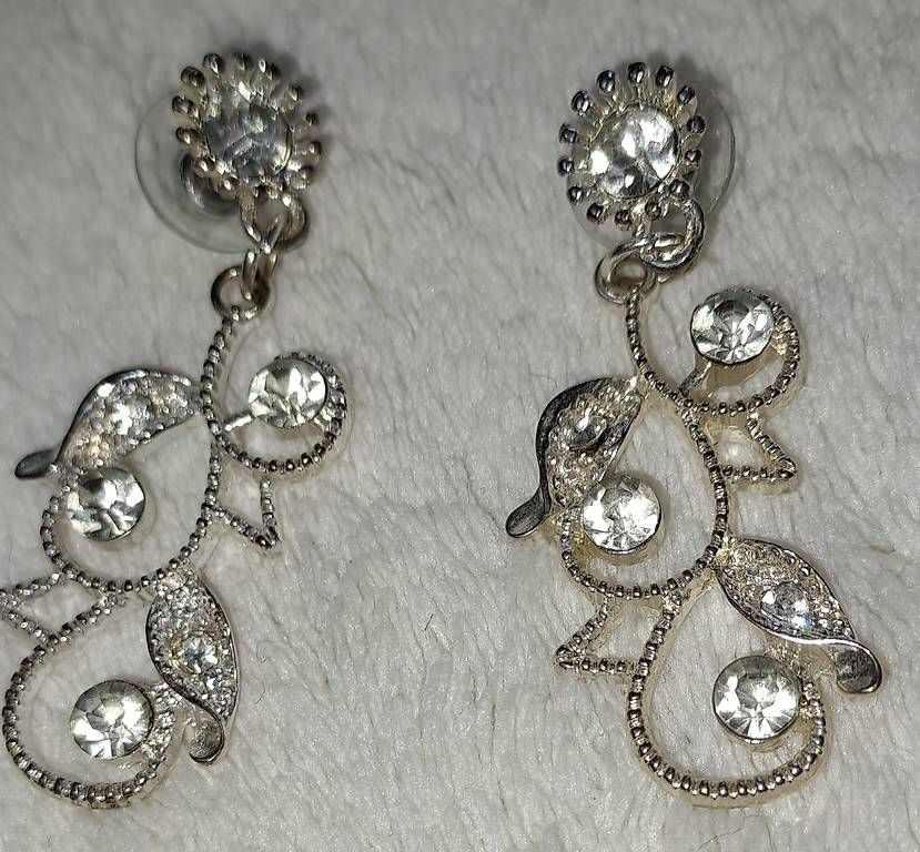 Catenine: Wunderschöne Kette mit passenden Ohrstecker – Usato da Sulgen venduto da Bmabi 1
