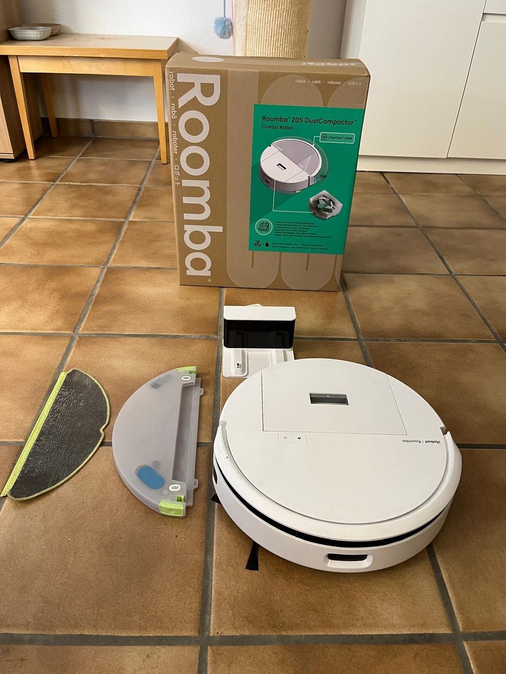 Irobot Aspirapolveri & Accessori: Roomba 205 DustCompactor – Usato da Selzach venduto da M.Betti68