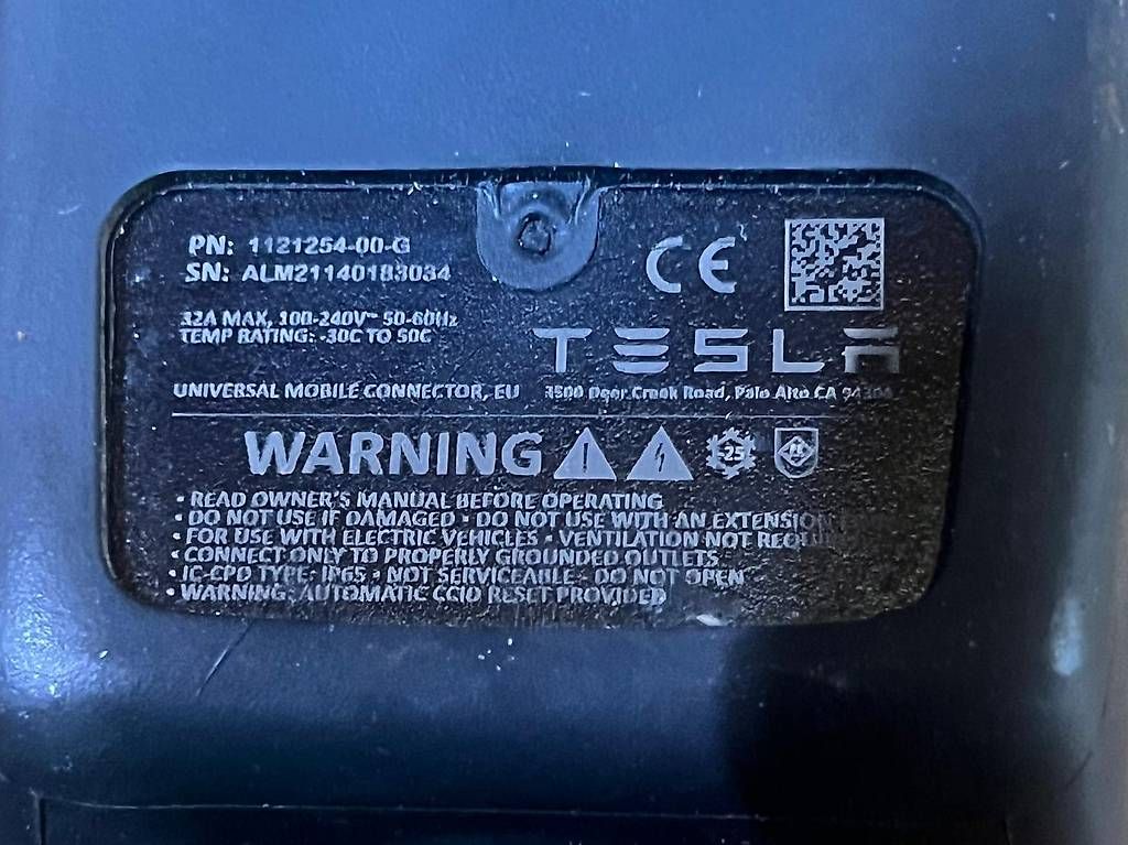Tesla Batterie-Ladegeräte: Chargeur Tesla UMC2 (Gen 2) – Gebraucht aus Bursinel von Blinkers 4