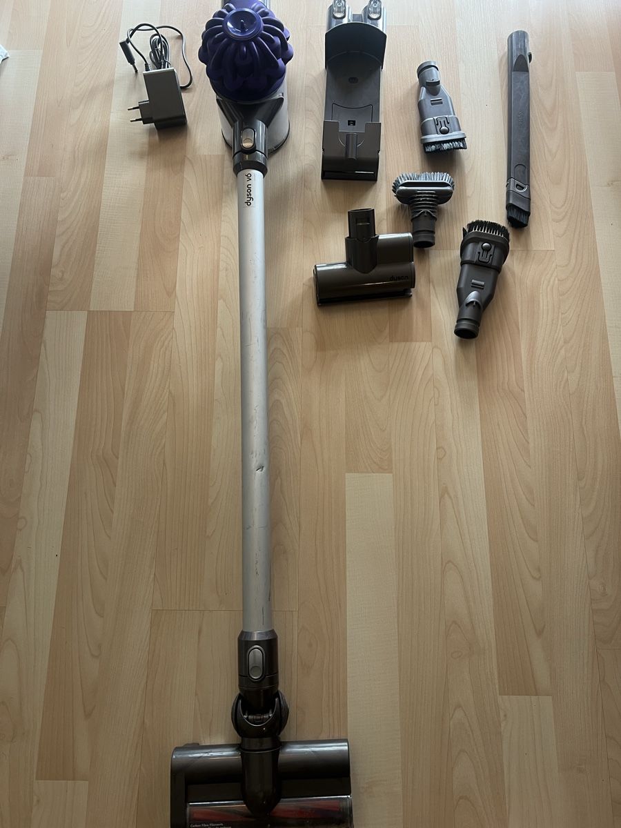 Dyson Aspirapolveri & Accessori: Dyson v6 – Usato da Frauenfeld venduto da osm_vl6p 2