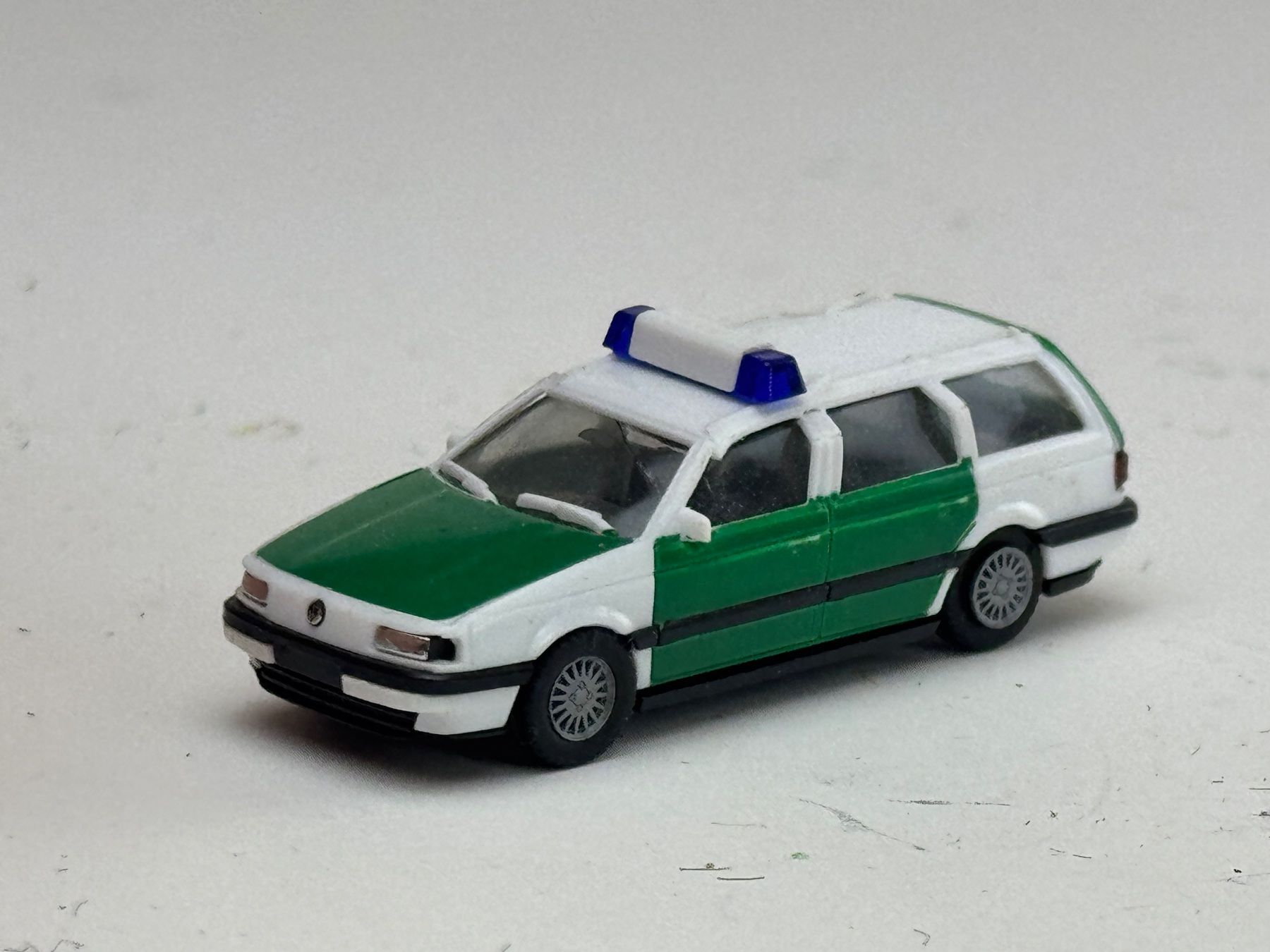 Herpa Modellini d'auto: SG- Herpa VW Passat GL Polizei – Usato da Elm venduto da Wikmtz