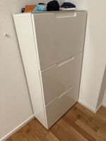 Schuhe shrank- 12 paar schuhe