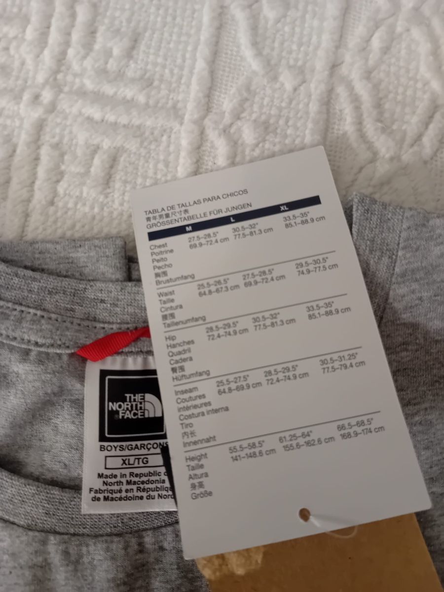 North Face Camicie, T-shirt & Polo: T-shirt enfants – Nuovo e nell'imballaggio originale da Lausanne venduto da eri_wtq8 1