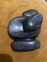 Moderne Steinskulptur – Südafrika – signiert „Jaco B“