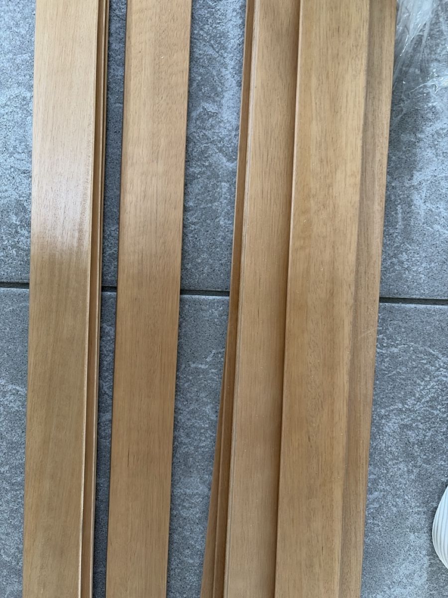 Articoli in legno: Sockelleisten NEU – Nuovo (secondo la descrizione) da Schöftland venduto da nevio74 1