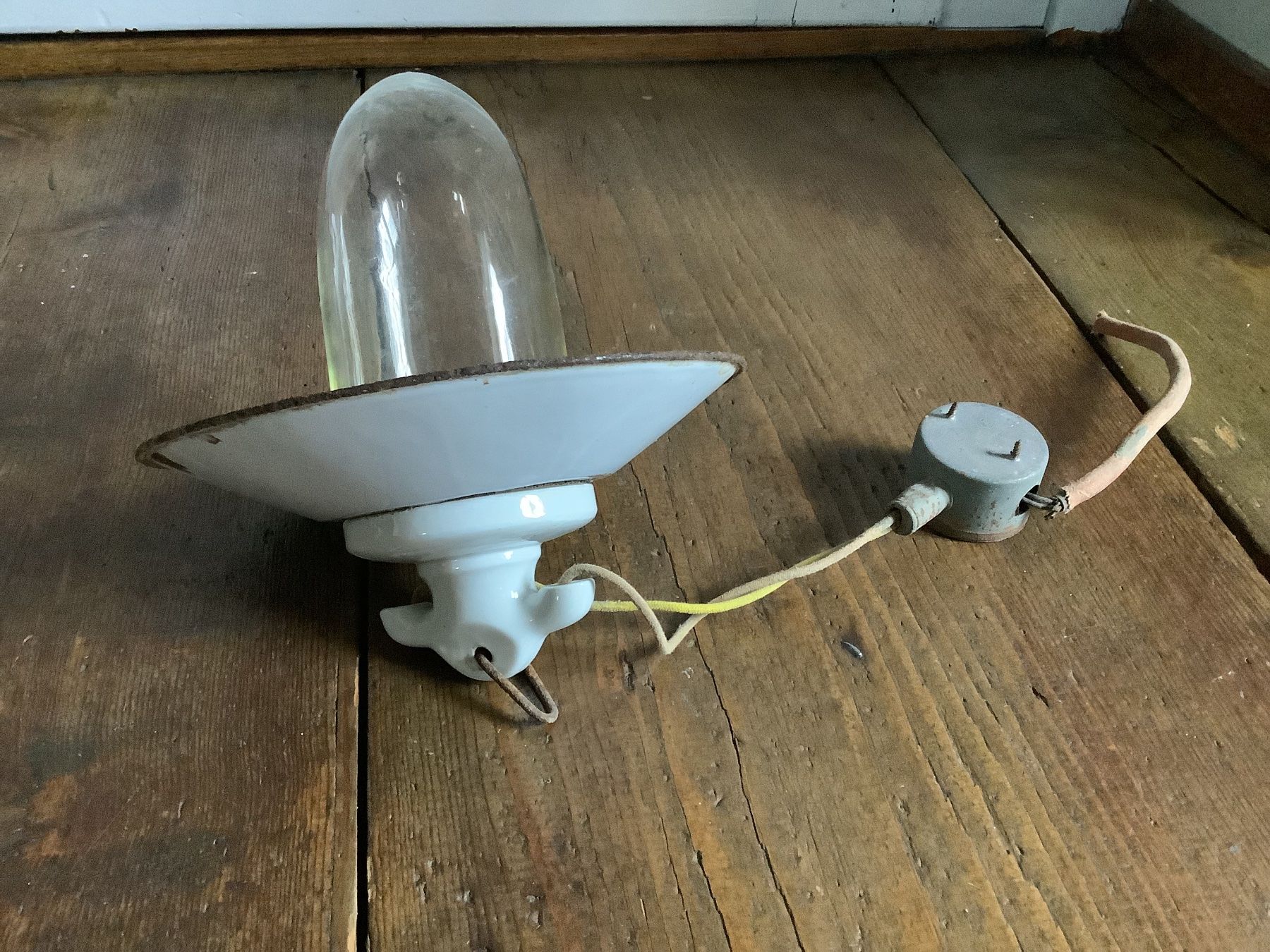 Lampadari & plafoniere: Stalllampe Email Vintage Deckenlampe, Lampe – Usato da Flaach venduto da Monisoldshop 2
