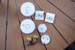 2 Stk. Rauchmelder inkl. Magnethalterung und 9V-Batterie