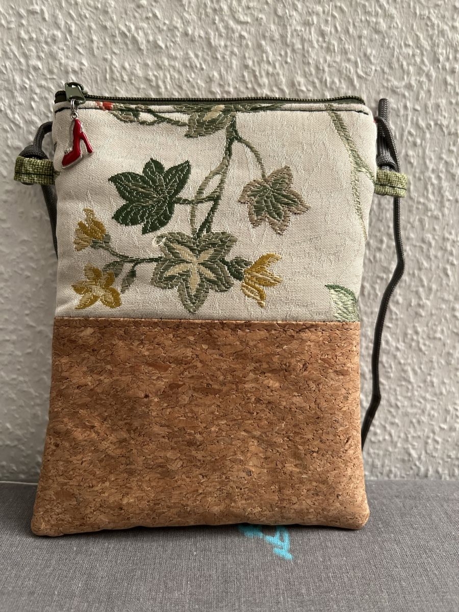 Borse: Handytasche mit Korkboden – Nuovo (secondo la descrizione) da Bottmingen venduto da con_zrf7