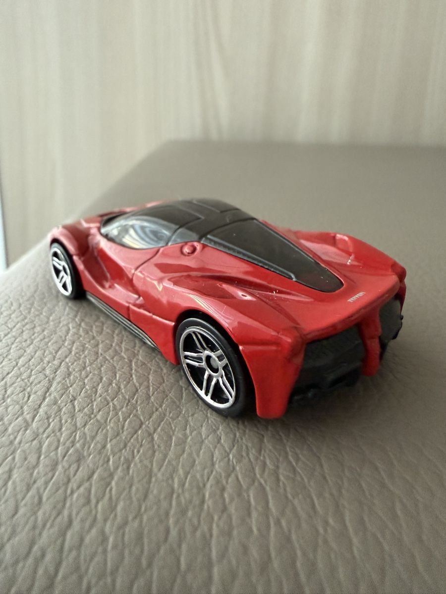 Hot Wheels Modellini d'auto: Modellino auto Ferrari LaFerrari rosso 2013 – Nuovo (secondo la descrizione) da Viganello venduto da mat_bds6 2