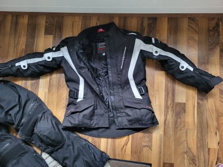 Motorradjacke IXS Damen Schwarz Grösse L guter Zustand
