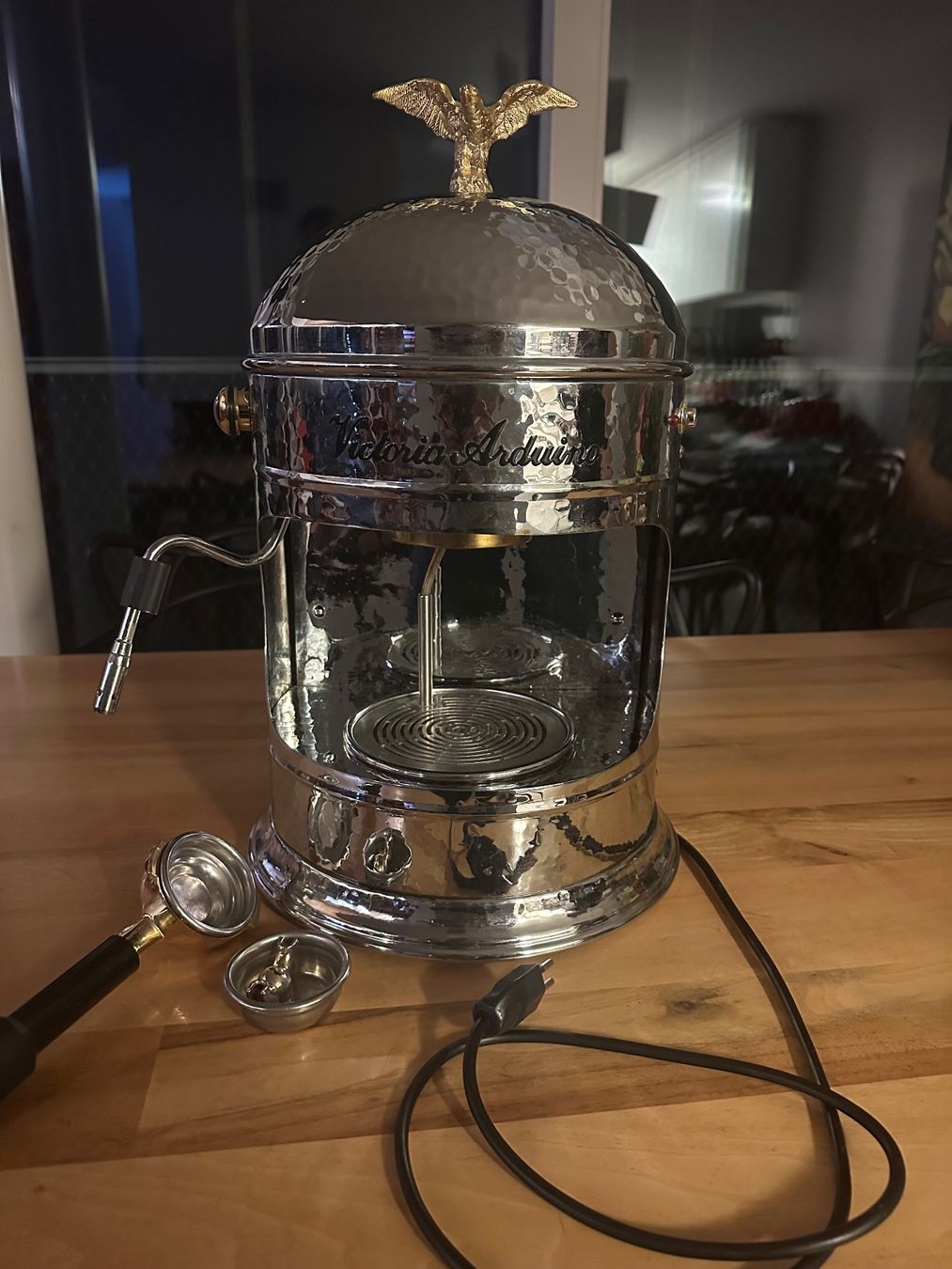 Victoria Arduino Macchine per caffè & Macchine per espresso: Machine à café Venus Family – Difettoso da Montcherand venduto da News78