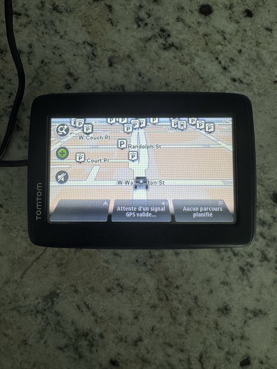 Tomtom Navigatori: GPS TomTom Via carte 2022 USA – Usato da Biel/Bienne venduto da 2Cheesecake