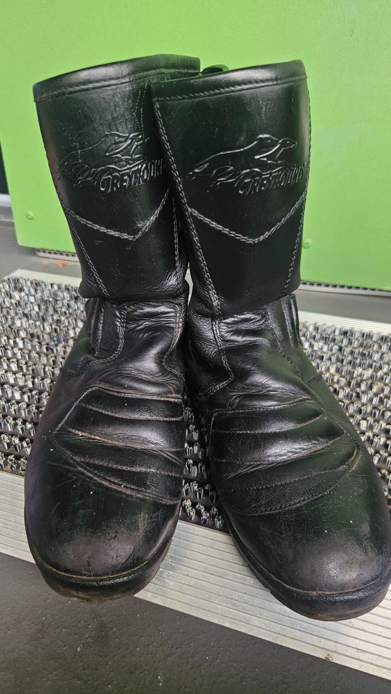 Herrenschuhe: Kochmann "Grayhound" Motorradstiefel Gr. 43 Gebraucht. – Gebraucht aus Zürich von Leimbi28 1