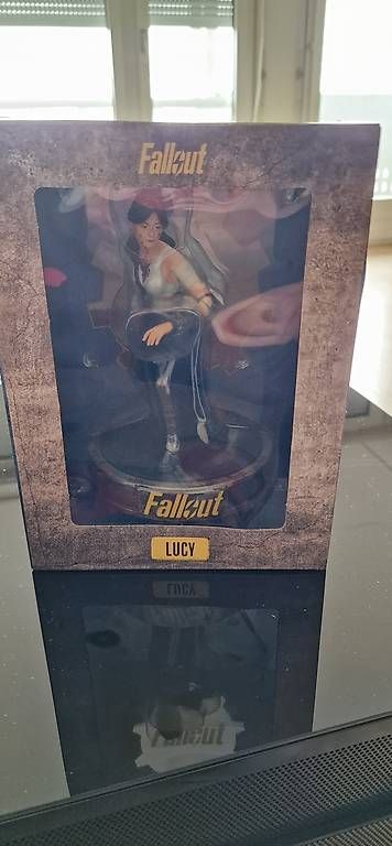 Statuette: Fallout  Figur Lucy 18 cm – Usato da Birr venduto da eisnov95