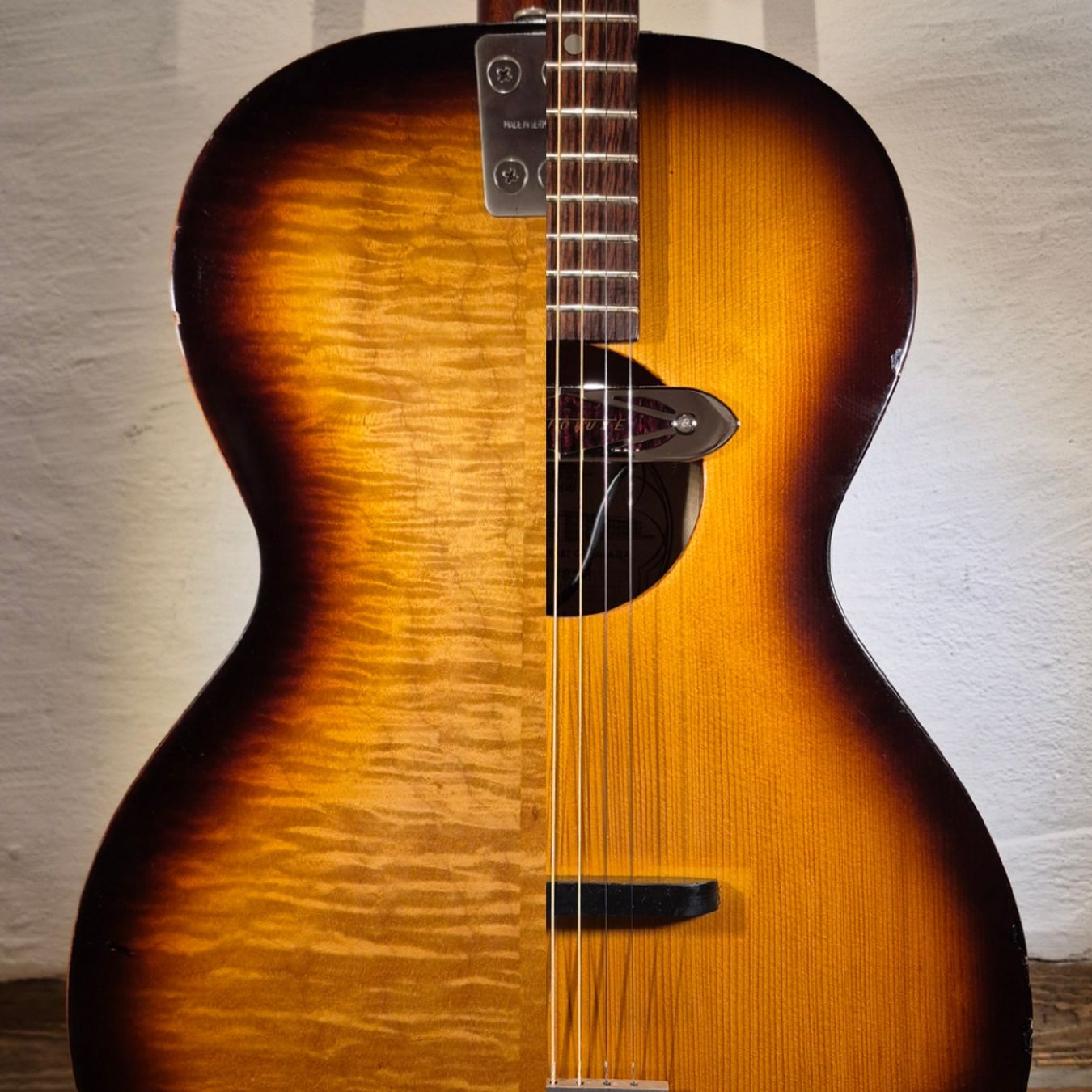 Framus Instruments de musique: Rubber Bridge Conversion Framus 50/1 1957 – D'occasion à Winterthur par NorrSydGuitars 1