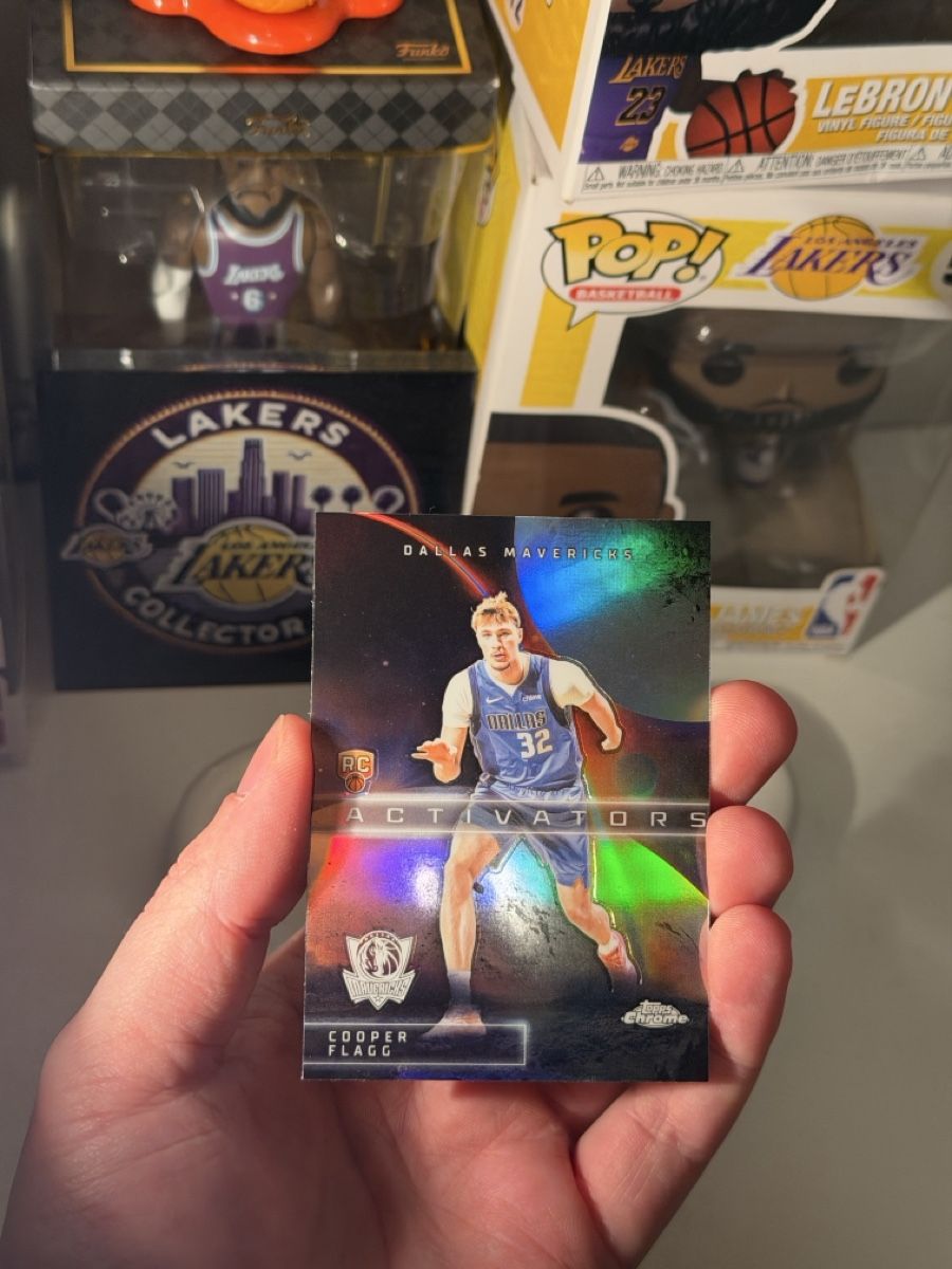 Topps Carte collezionabili: Cooper Flagg Activators RC Refractor, Topps Chrome 2025-26 – Nuovo (secondo la descrizione) da Allschwil venduto da lakerscollectorch